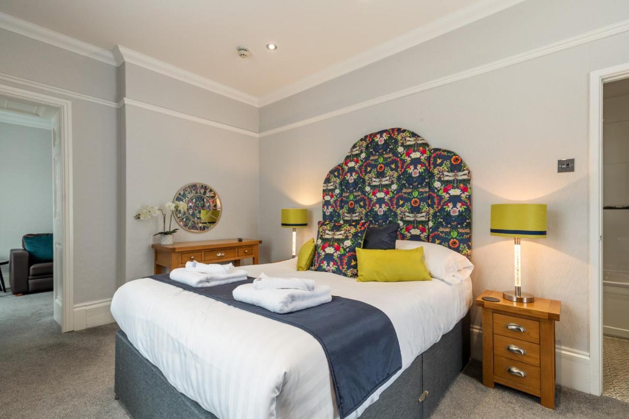 Hotel Plas Hyfryd Narberth Bagian luar foto