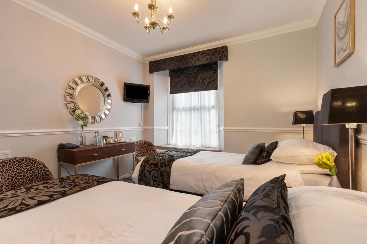 Hotel Plas Hyfryd Narberth Bagian luar foto