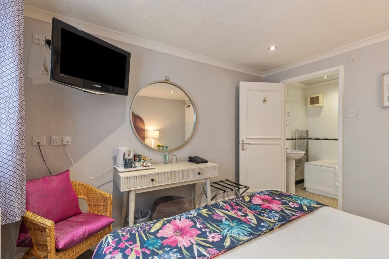 Hotel Plas Hyfryd Narberth Bagian luar foto