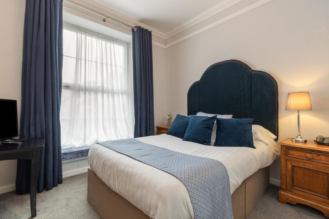 Hotel Plas Hyfryd Narberth Bagian luar foto
